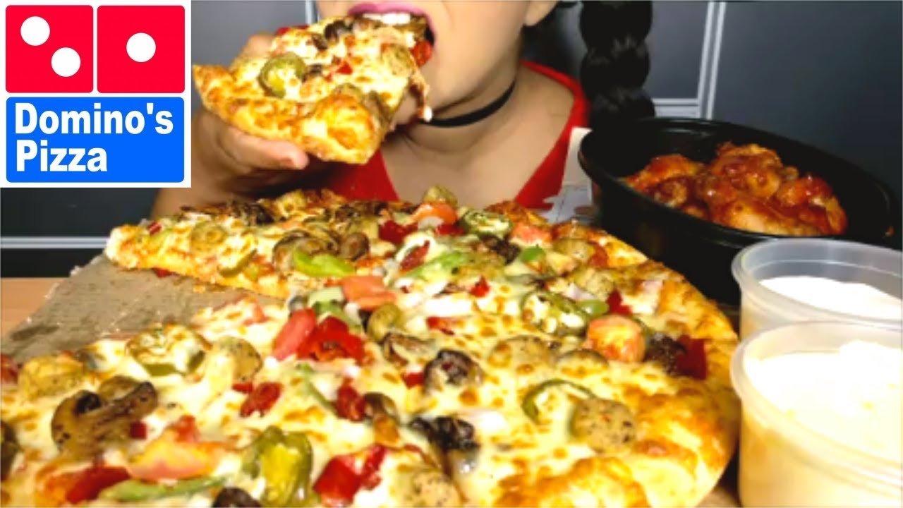 ASMR:CHEESY DOMINO'S PIZZA* large* WITH CHICKEN WINGS MUKBANG(NO TALKING)
