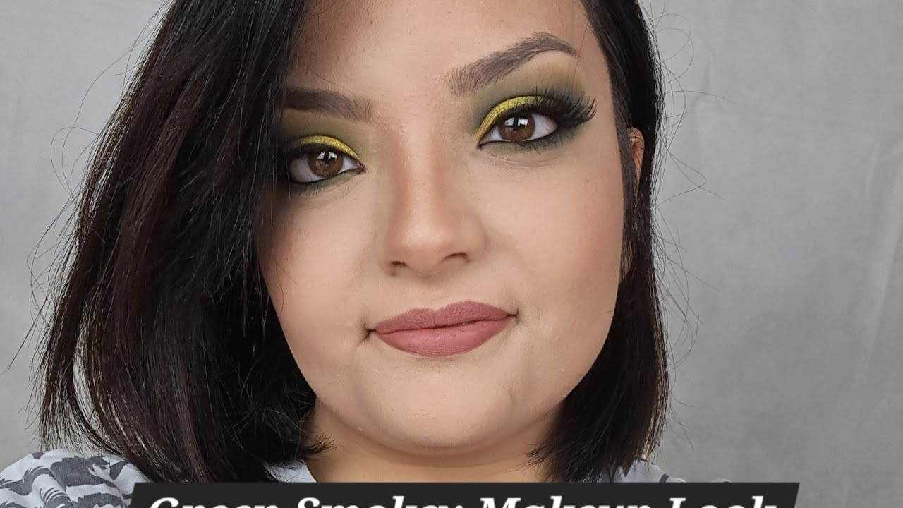 Green Smokey Makeup look