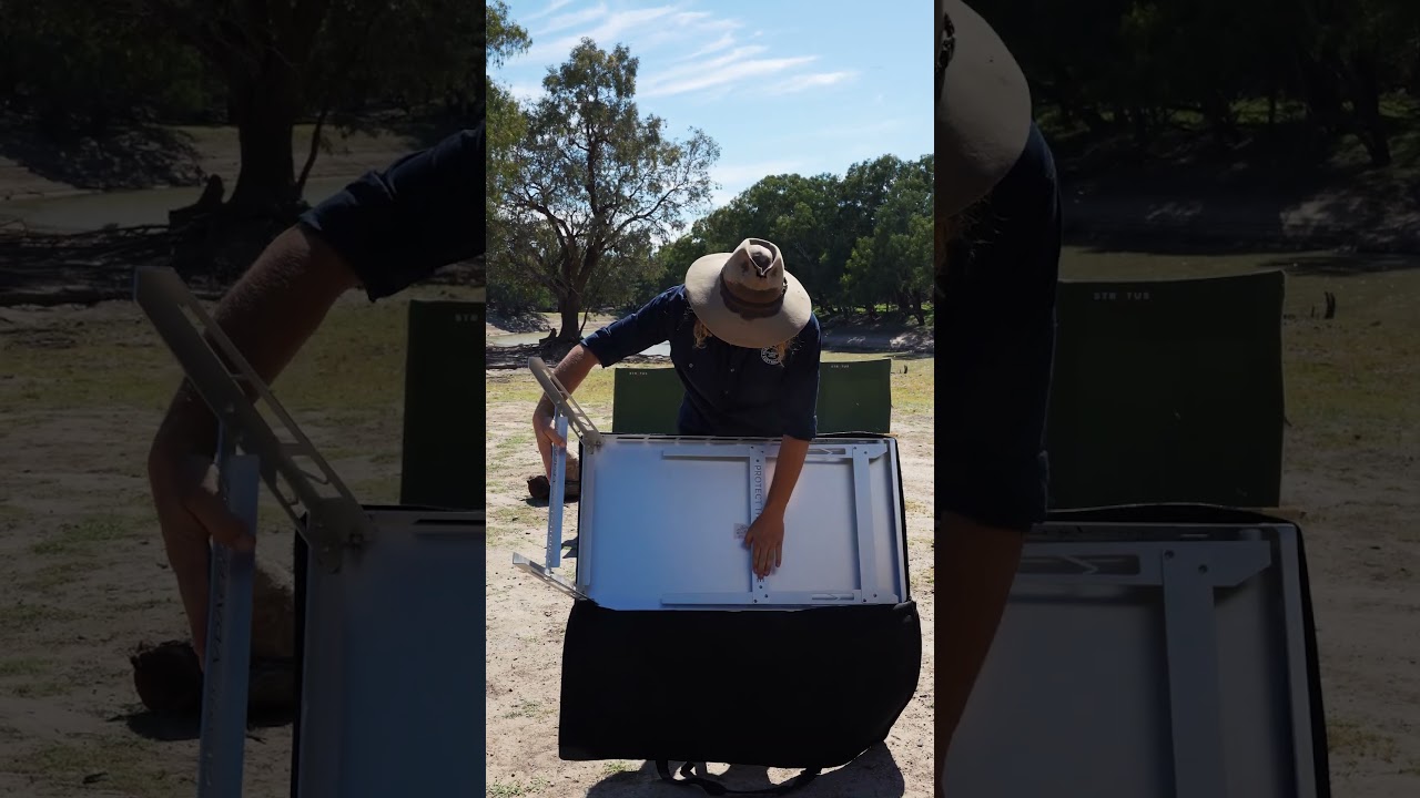 Packing Up Your Derek Camp Table Hack from Simon from@TheLifestylePioneers  #adventureready
