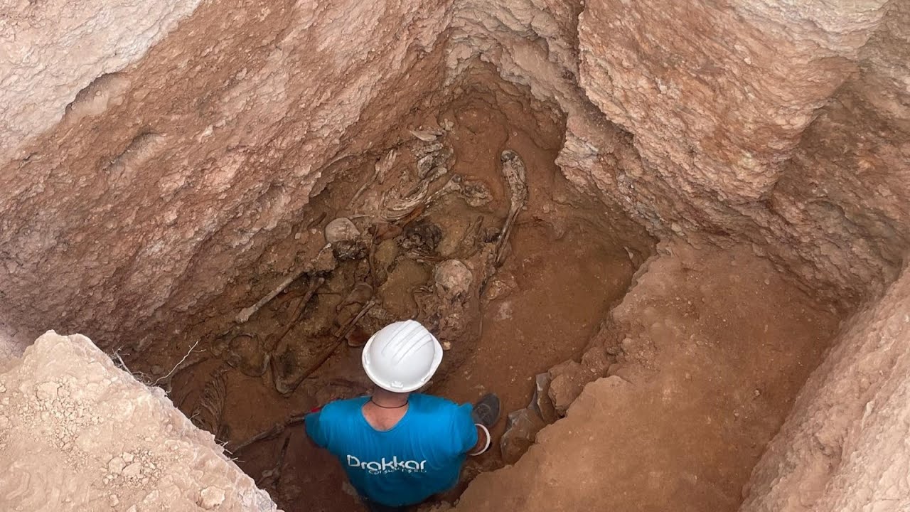 Continúan los trabajos de exhumación de cuerpos de fosas comunes de la Guerra Civil en Manzanares