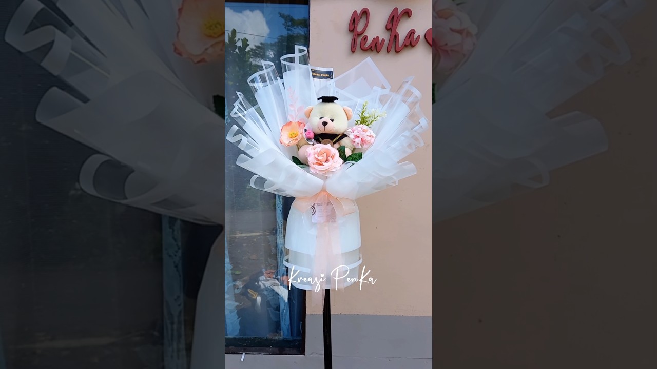 Buket Wisuda Boneka & Bunga, Tahun Lalu #buketwisuda #buketboneka