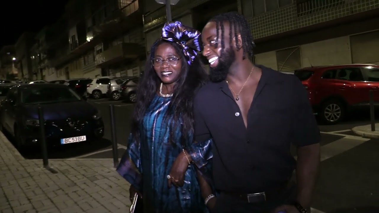 Mama Djariatu mae de djaliba do Porto ok ok