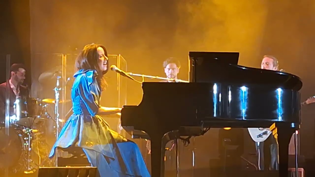 Nerina Pallot - Patience (Fires 20th Anniversary Show, London Palladium, 13.04.2024)