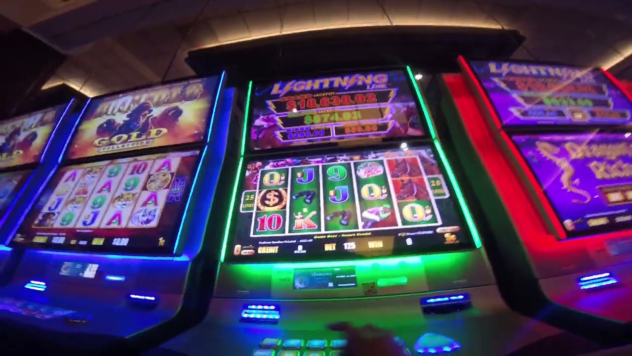Slots on High Volatility Lighting Cash Feb 14