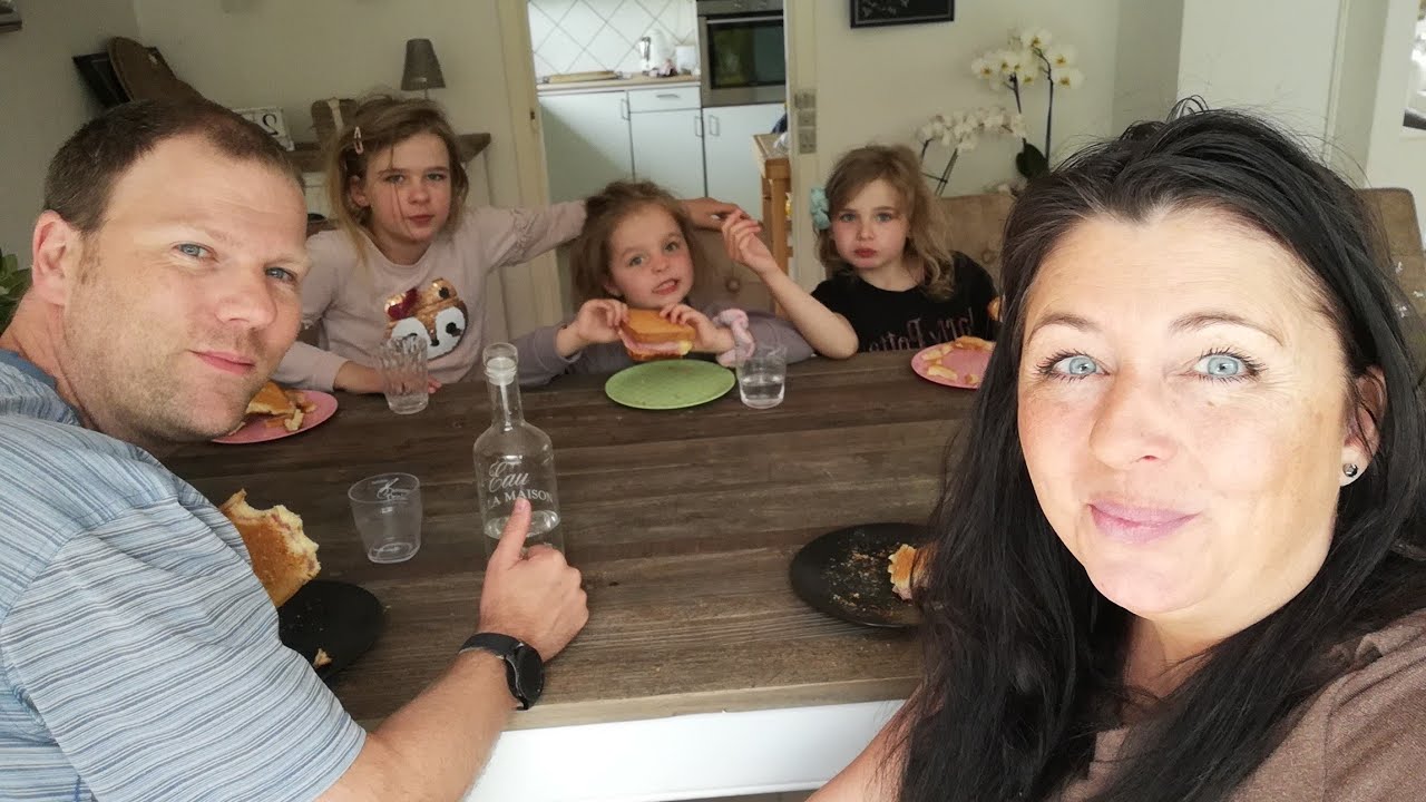 Toast med vores barnebarn & leger "gæt en ting "🏖️