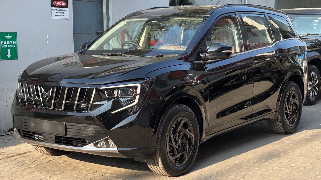 Mahindra XUV 7XO AX7 T Diesel AT 2WD Black 🔥 | Second Top Variant | Worth It or Not?