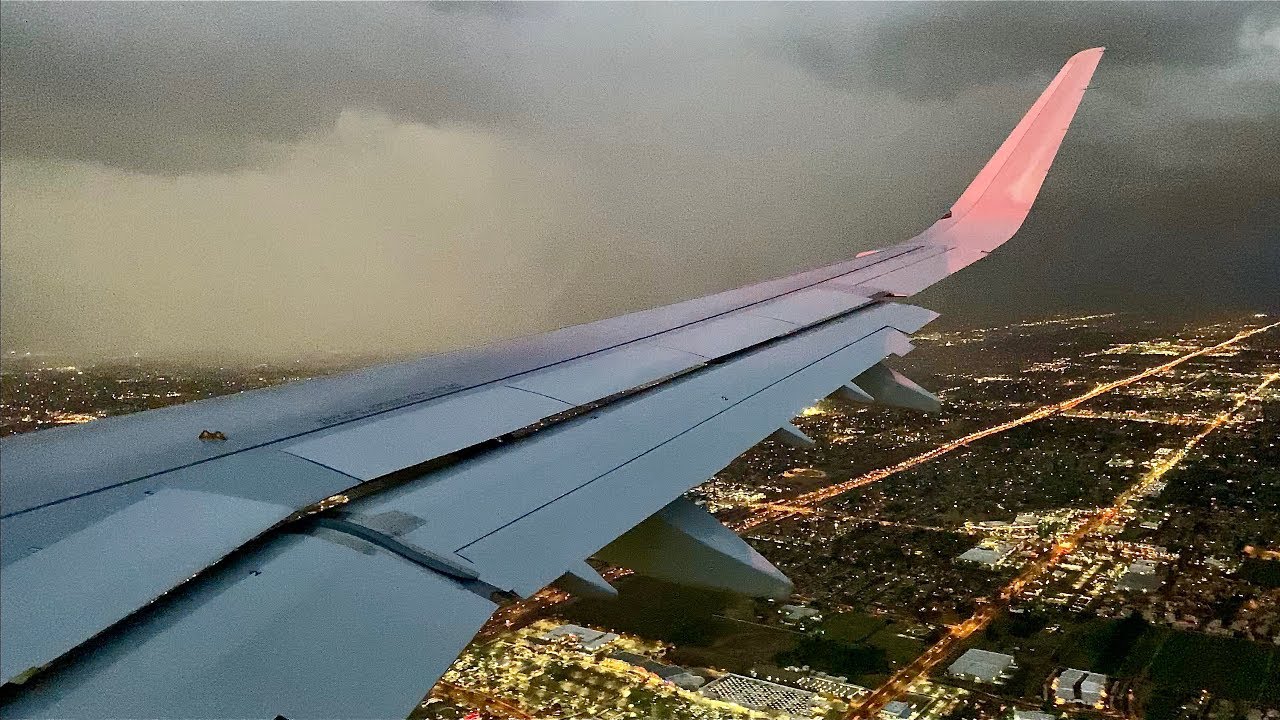 Dodging Desert Thunderstorms – PHX Landing – American – Airbus A321-200NX – N409AA – SCS Ep. 360