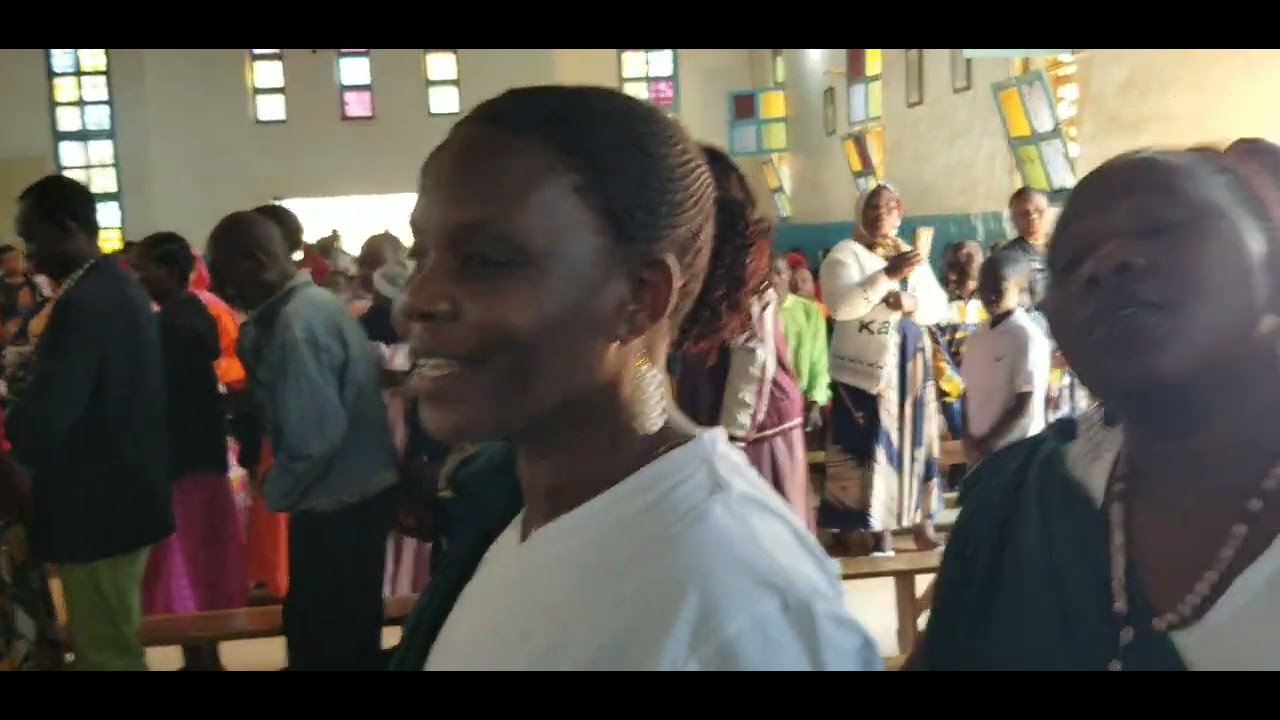 Kwaya Ya Familia Takatifu Tunduma - Wewe Ni Mungu (Live Perfomance)