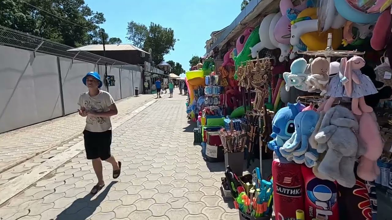 Сукко 05.07.2025.Сколько отдыхающих. Центральный пляж. Виды с гор.