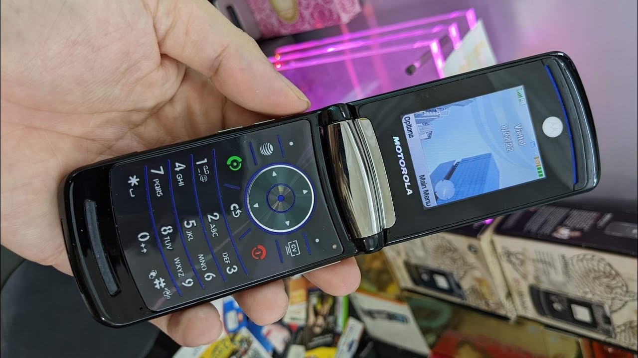 Motorola RAZR2 V9 of 2007