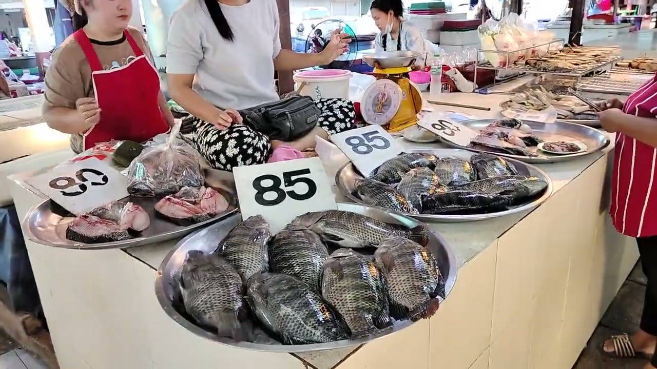 #ตลาดบ้านสามพร้าว มีอาหารทุกอย่าง ไปดูกัน #อุดรธานีบ้านเฮา