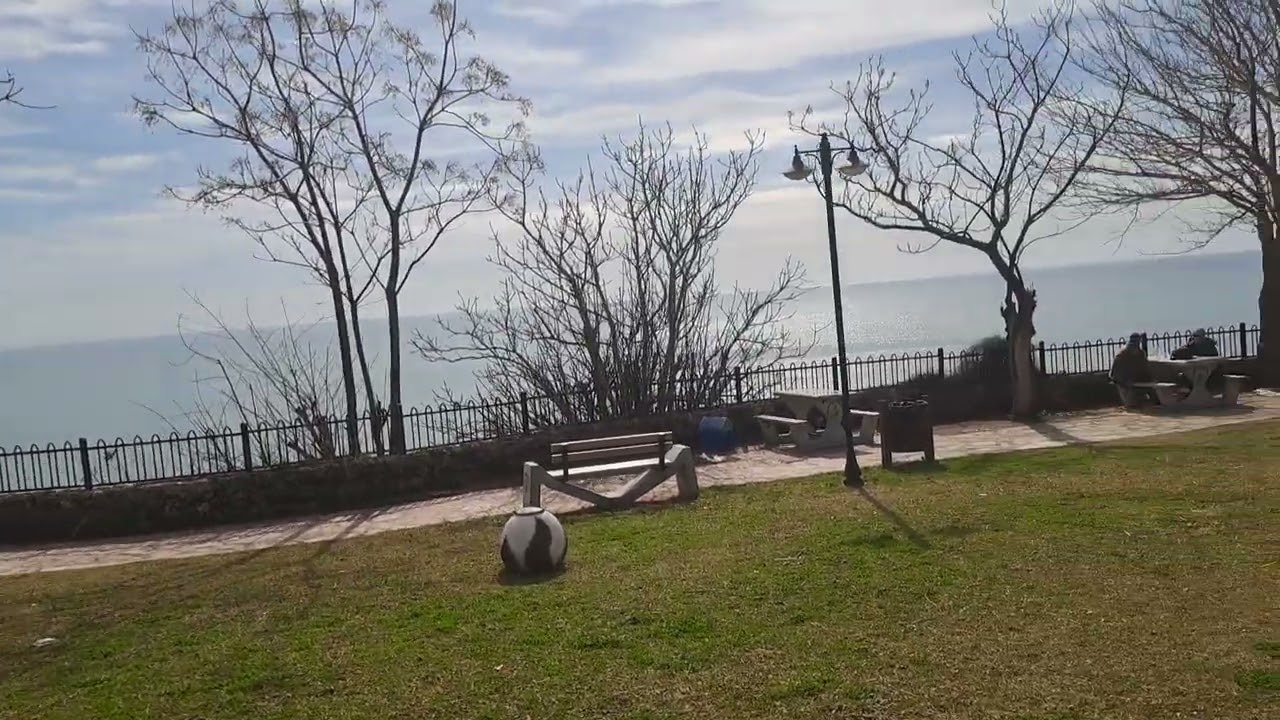Belediyenin sosyal tesislerinden biri de  lara bölgesindeki, Deniz yüzü cafe