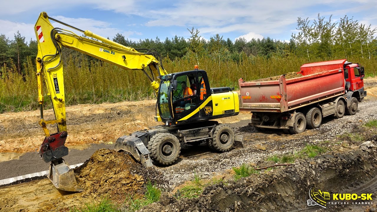 JCB JS175W excavator digging clay and loading TATRA Terrno1 truck