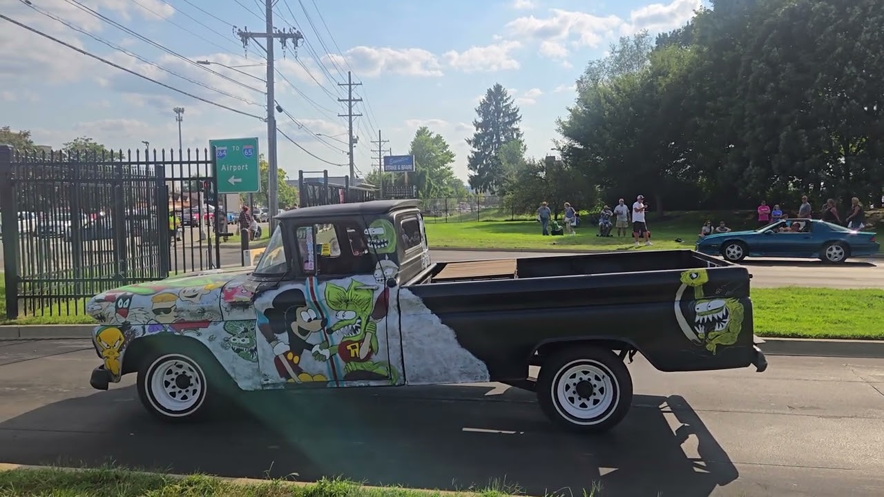 Street Rod Nationals Lined Up To Leave