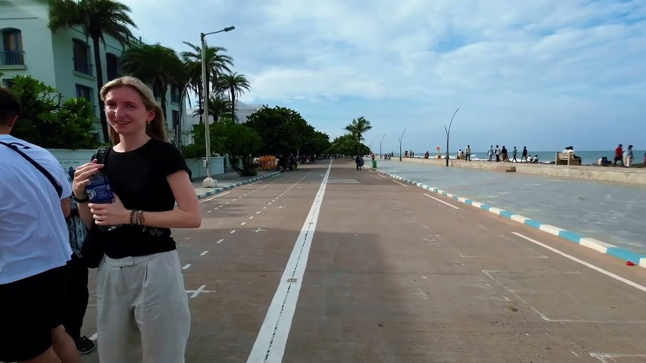Evening Walk Through Pondicherry 🇮🇳