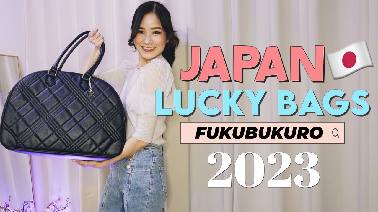 Примерка одежды из коллекции «Японские счастливые мешочки 2023» от SHIBUYA109