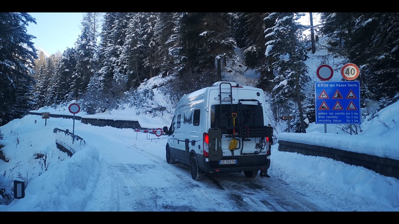 Bormio - Passo Gavia chiuso tanta neve, in campervan 4x4