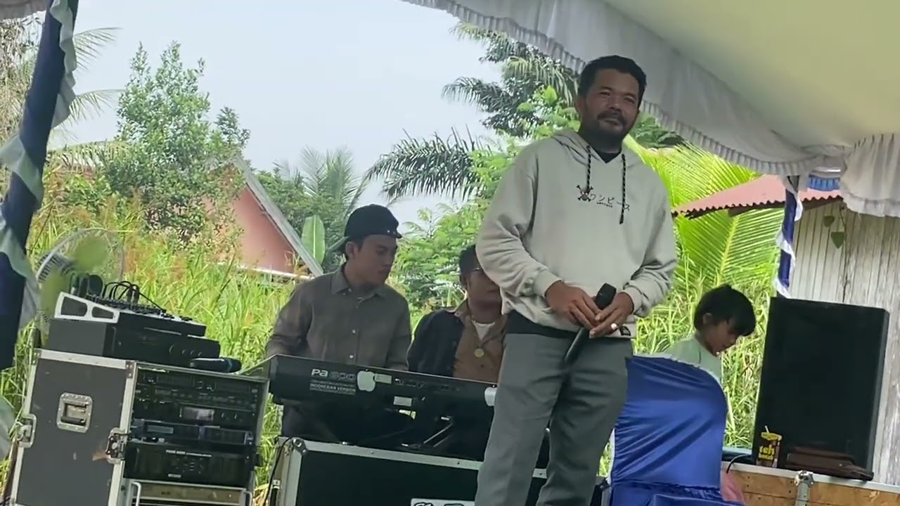 KERUDUNG PUTIH ~ FEAT HUDA FORSA KOTIM