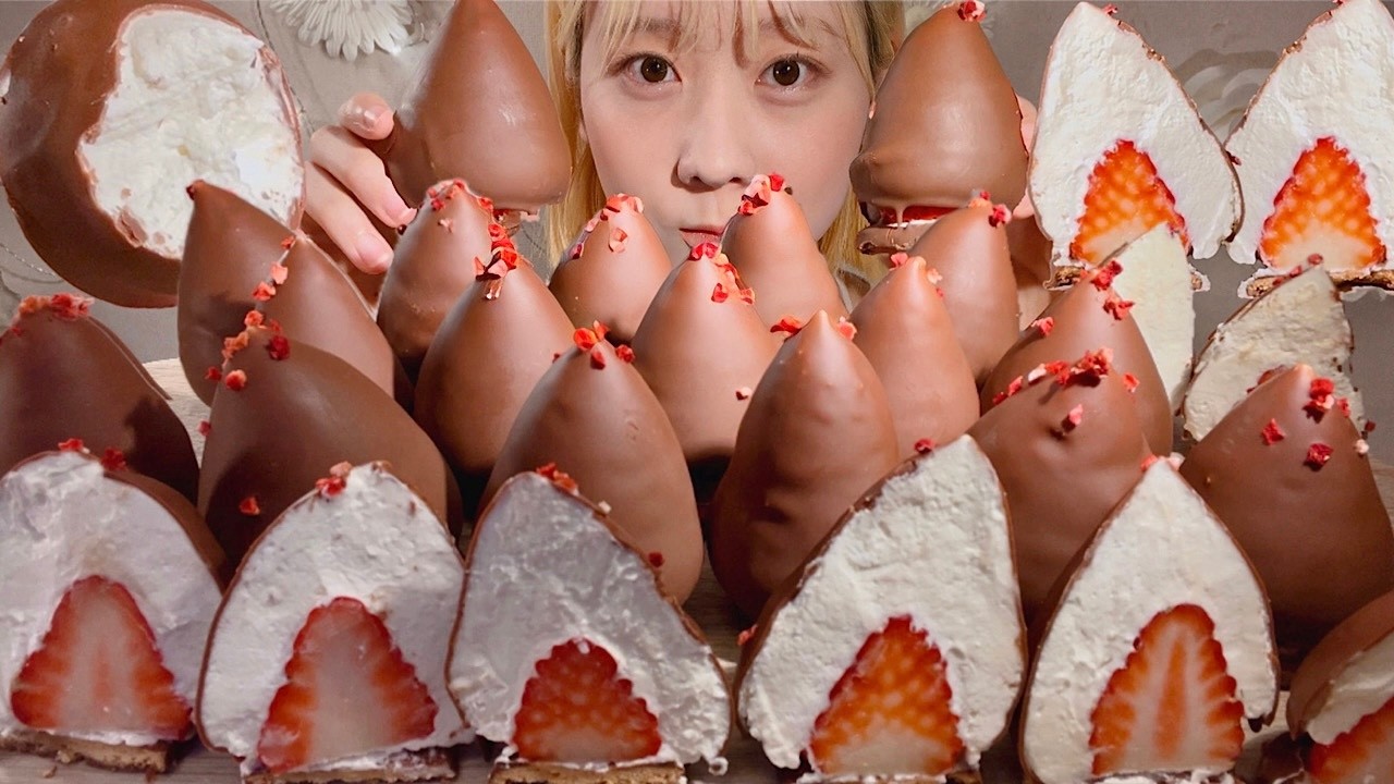 ASMR клубничный крем-шоколад【русские субтитры】【Mukbang/ Eating Sounds】