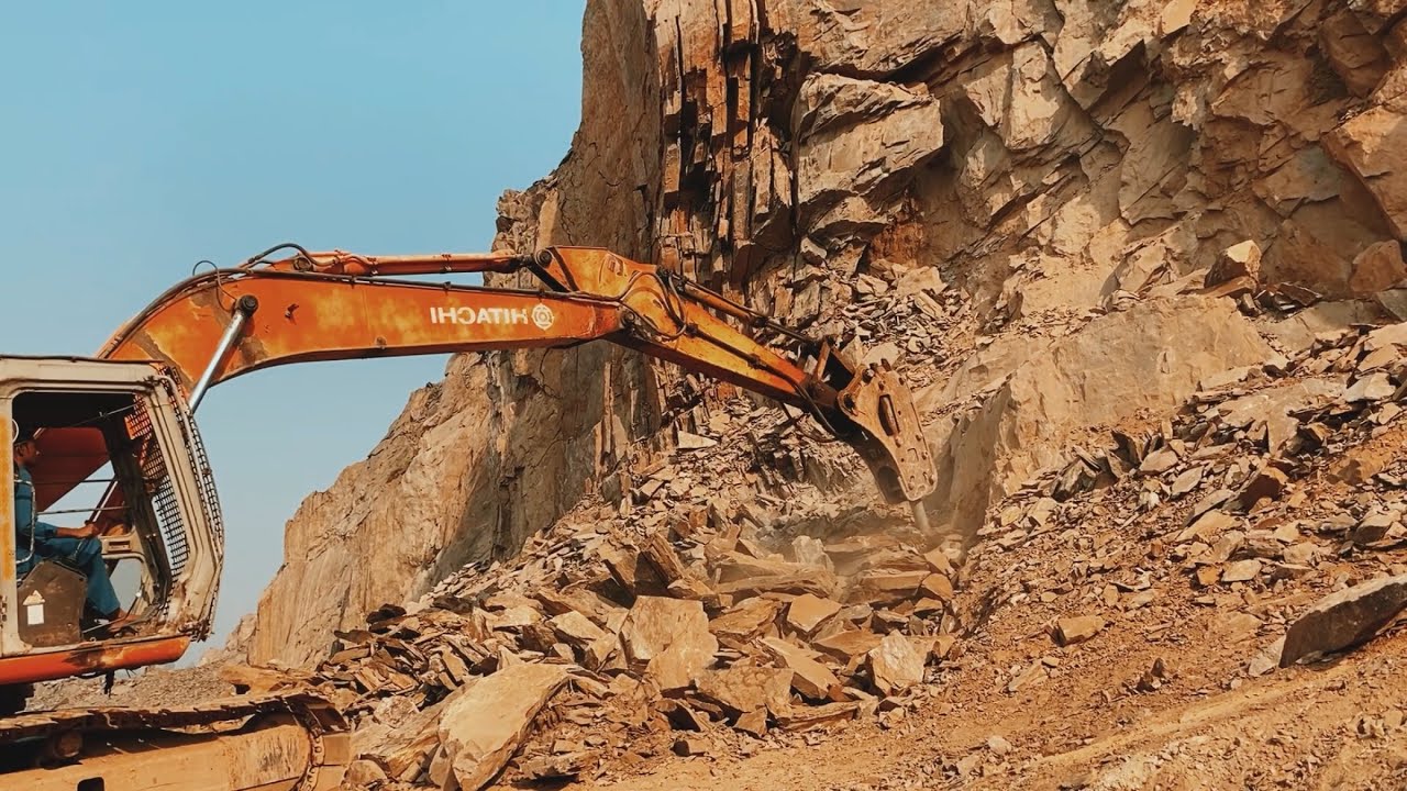 Excavator vs Massive Rocks 💥 | Extreme Heavy Equipment Crushing Power #excavator #mountains 
