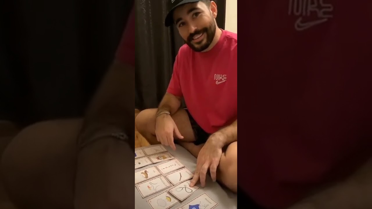 Anthony Matéo se forme en divination et tire les cartes à Romane. Que leur réserve l'avenir ??? 🤔🤔🤔
