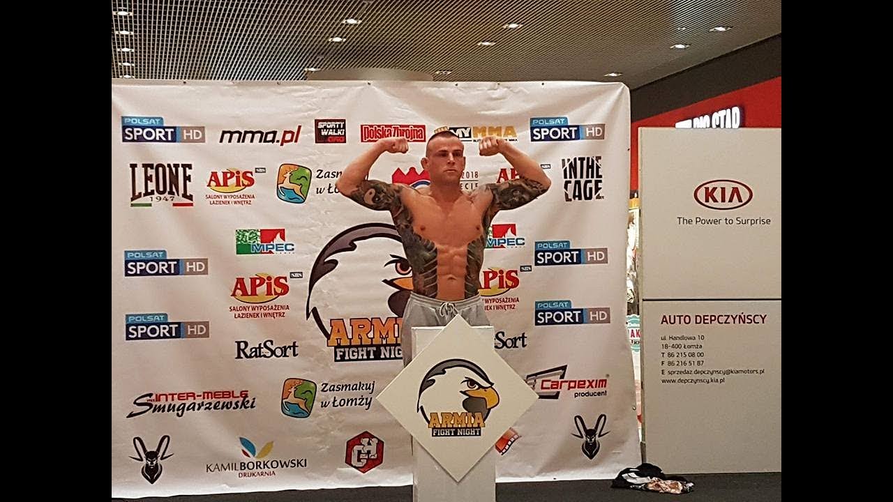 DOMINIK CHMIEL PO ARMIA FN 2: W PLANACH JEST MOJA KOLEJNA WALKA ZAWODOWA