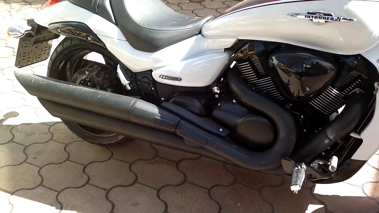 Демонтаж стокового глушителя Suzuki Boulevard M109R / Intruder VZR1800 / M1800R.