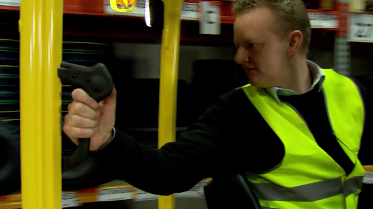 LOGISTICS.TV 18: Hoe rijd je ergonomisch met een heftruck? (B-Close Logistic Tips)