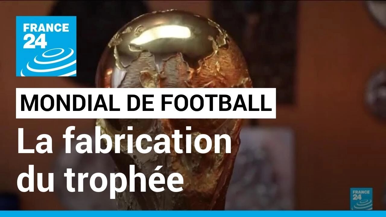 En Italie, dans les coulisses de la fabrication du trophée de la Coupe du Monde • FRANCE 24