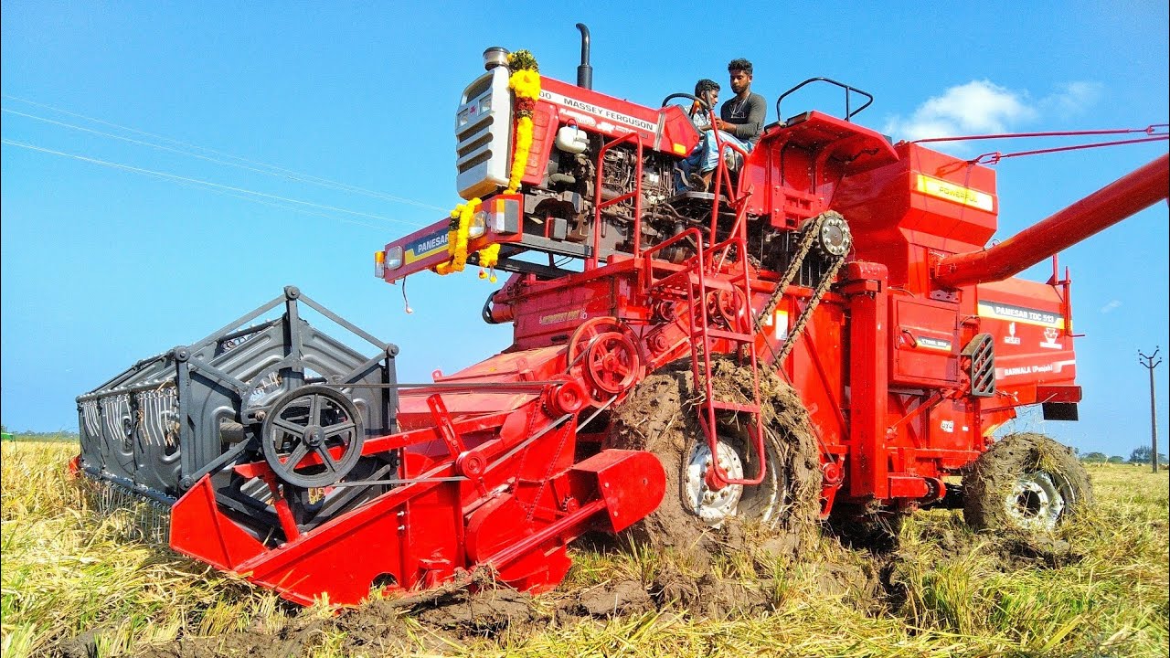 New Massey Ferguson 9500 Harvester 4X4 Field Performance of Mud | Tractor video