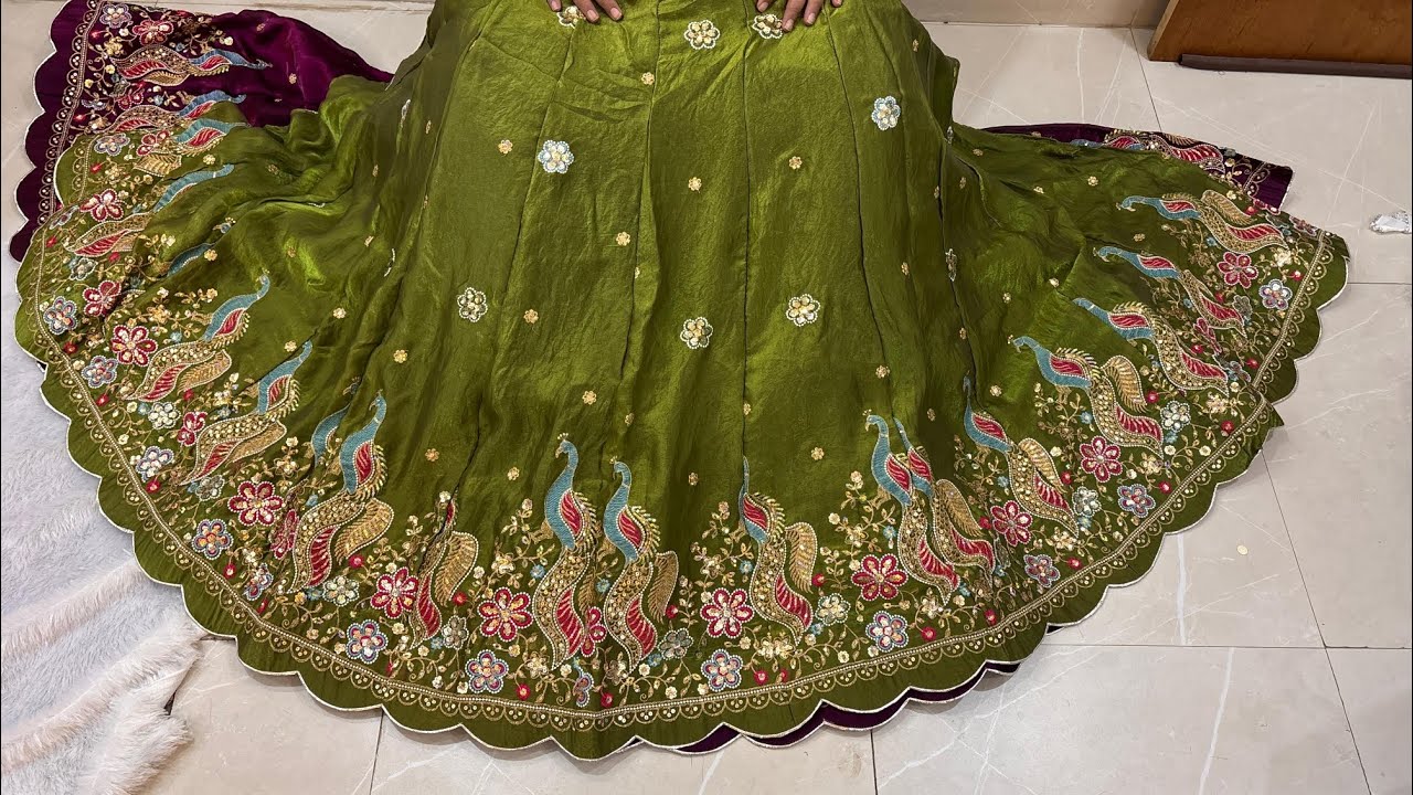 6 मीटर घेर में फेंडी फैब्रिक पर लहंगे में बेहतरीन कलेक्शन आ गया है जल्दी जल्दी ऑर्डर करें 8396949109