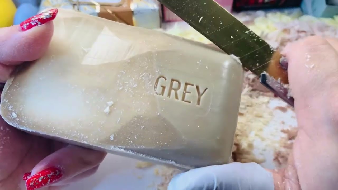 CUTTING BAR SOAPS: MERRY CHRISTMAS 🎁🎄 ❄️☃️⛄️🐻🍺