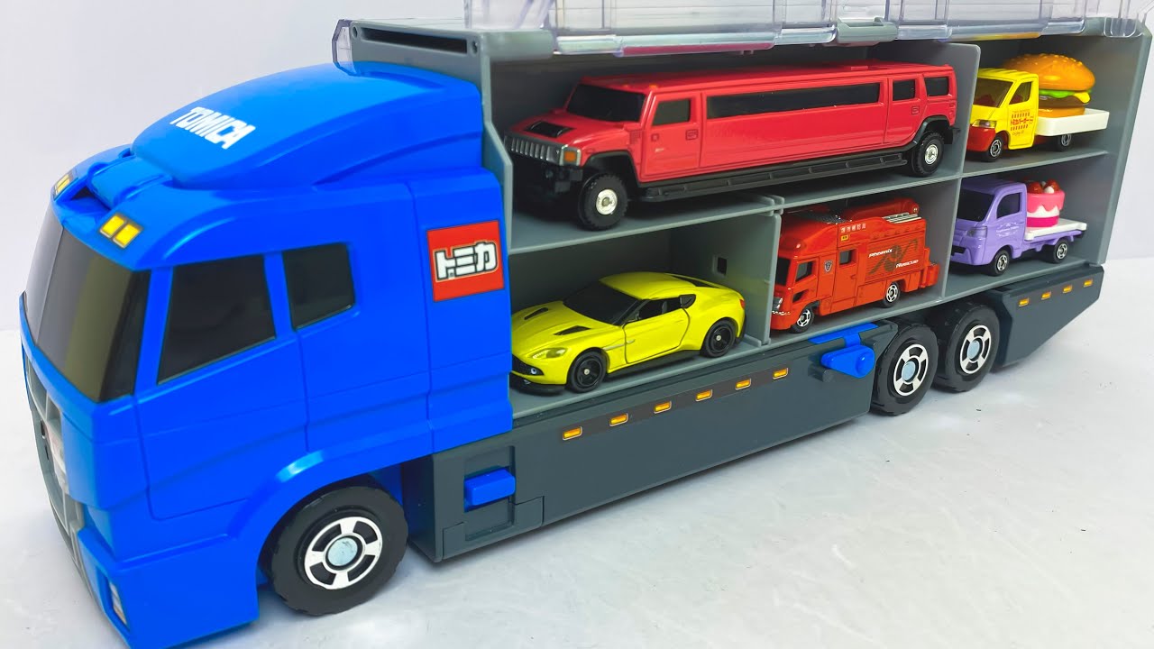トミカ☆はたらくくるまのトミカのミニカーを開封してコンボイへ収納します！Unboxing Tomica working car minicars in the convoy!