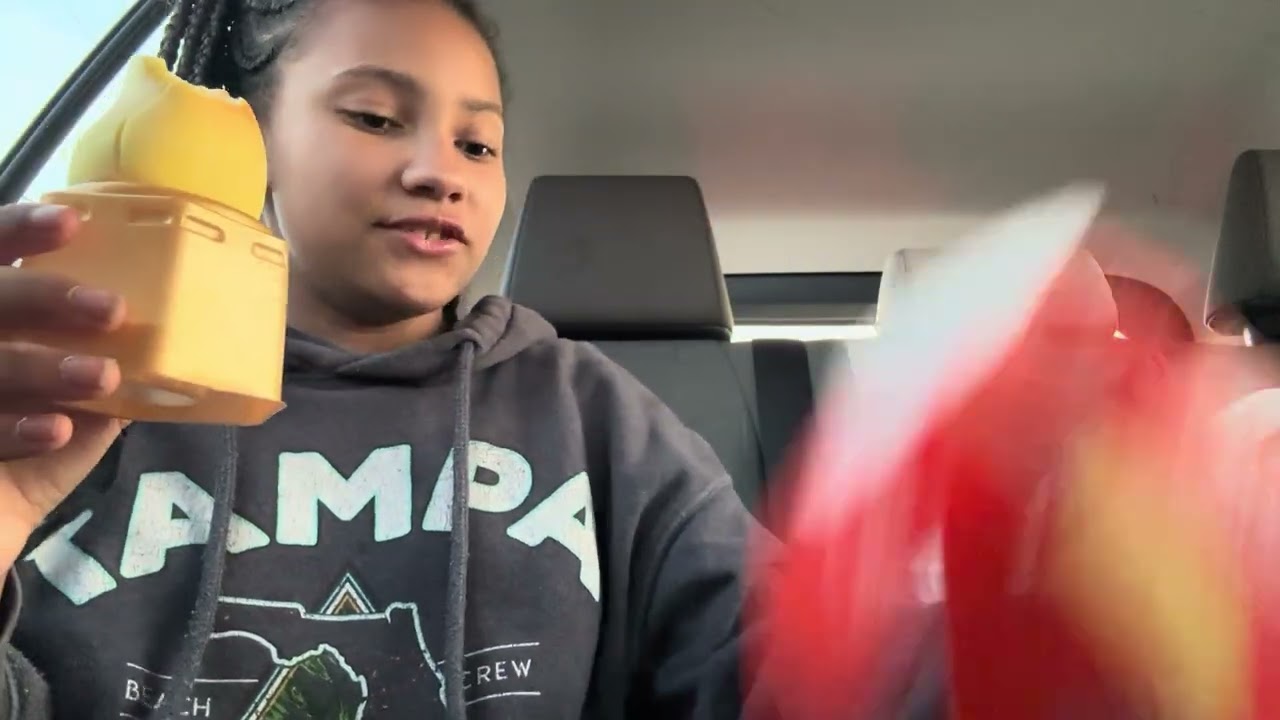 Eating a famous food ice cream for the first time ￼