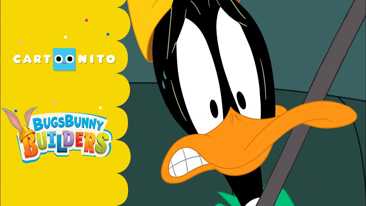 Daffy Can't Get His Head Out Of The Game | Bugs Bunny Builders | Cartoonito