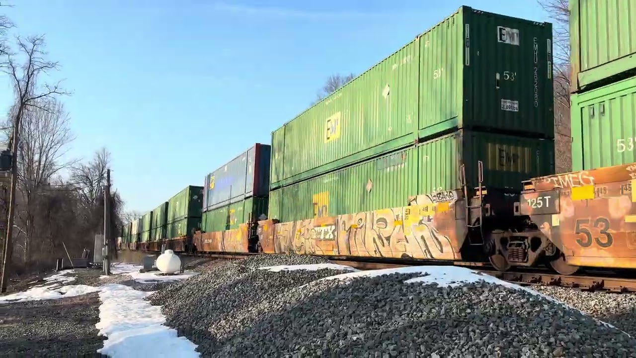 NS 22M passing Rockville bridge