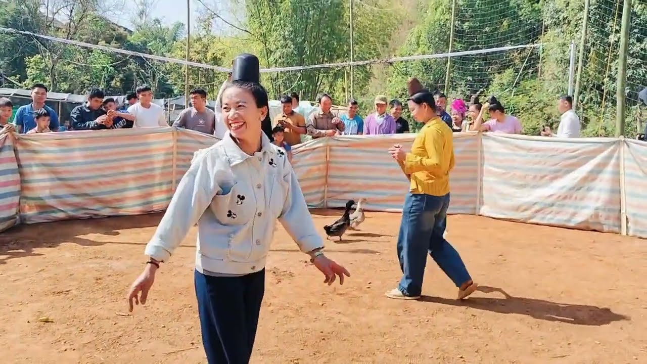 Quang khọi pắt pết toi đôi, bản ná há nặm ty