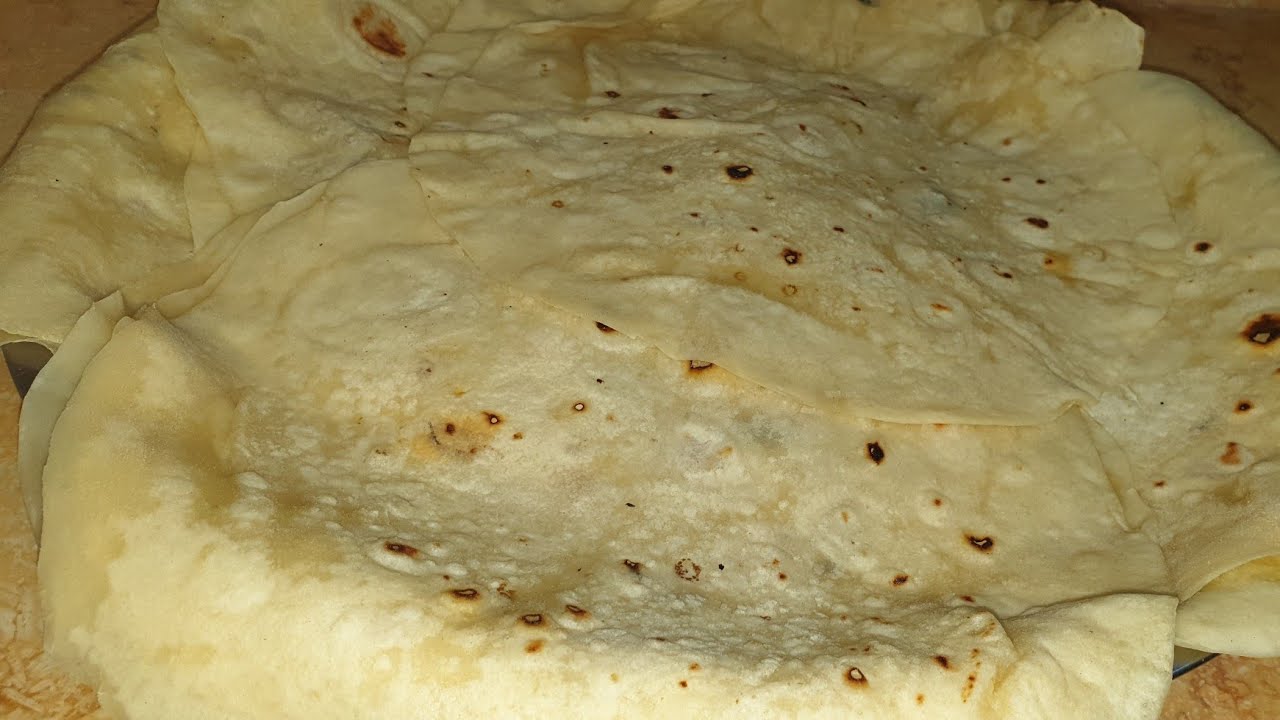 طريقة عمل خبز التورتيلا ( عيش الشاورما)بطريقه سهله والنتيجه راااائعهHow to make tortilla bread