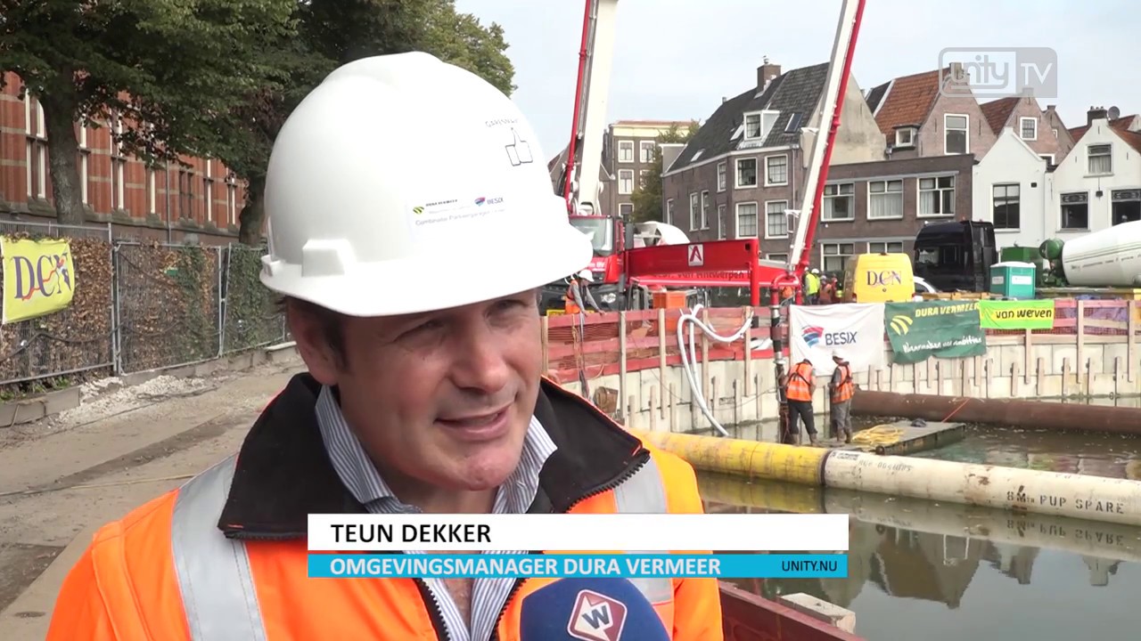 350 cementwagens storten vloer parkeergarage Leiden