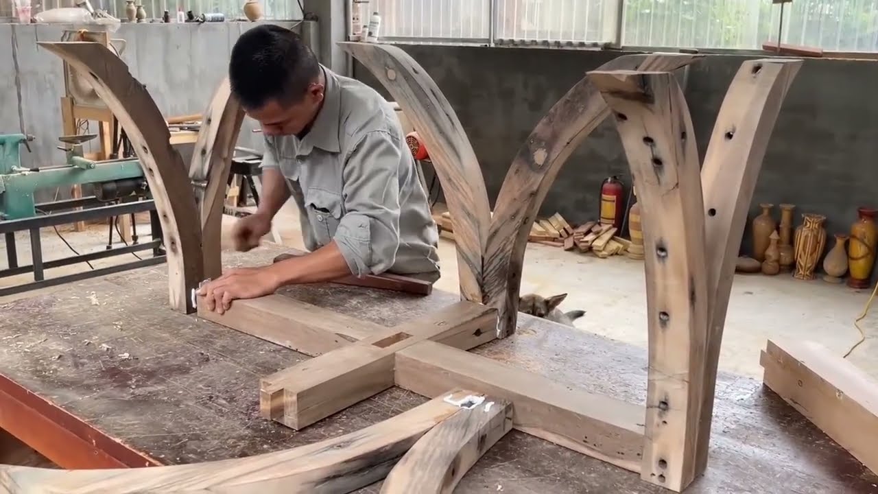 Building A Difficult, rustic Table From Rotten Old Wood // Woodworking Restore Old Wood@foundry2520