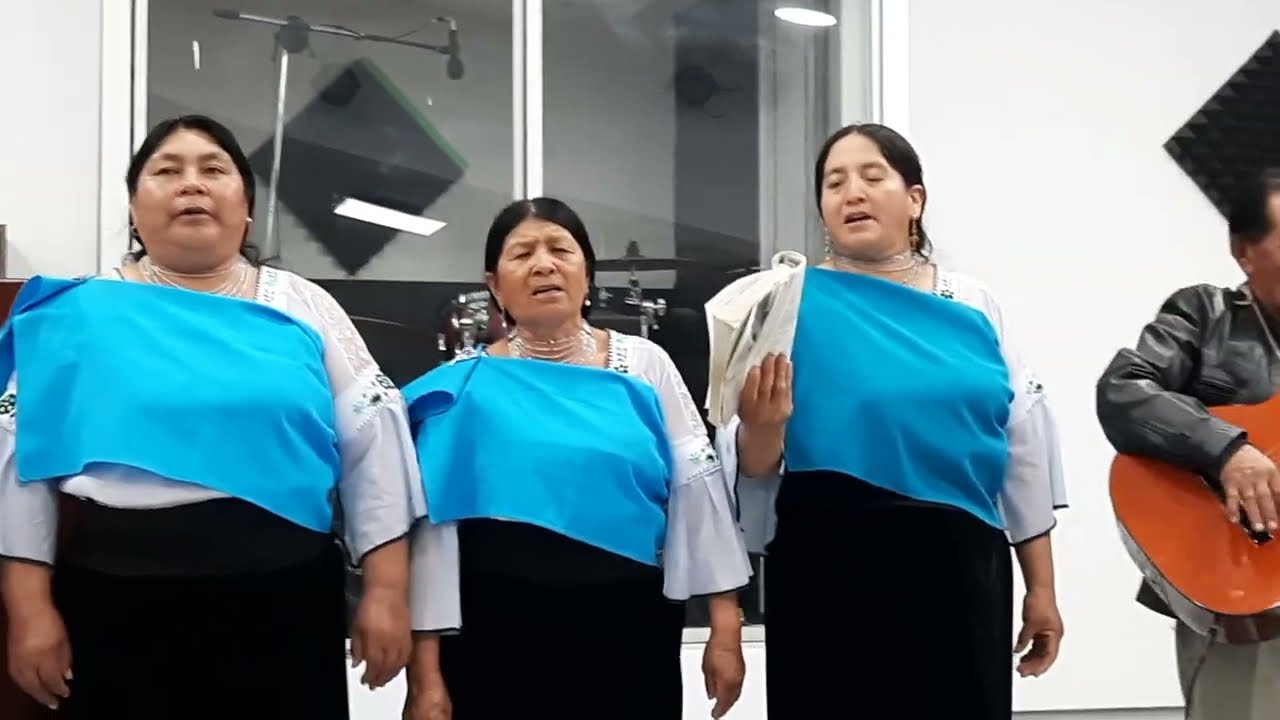 Coro Rey de Jerusálen canto DIOSLLATA YUYARI.