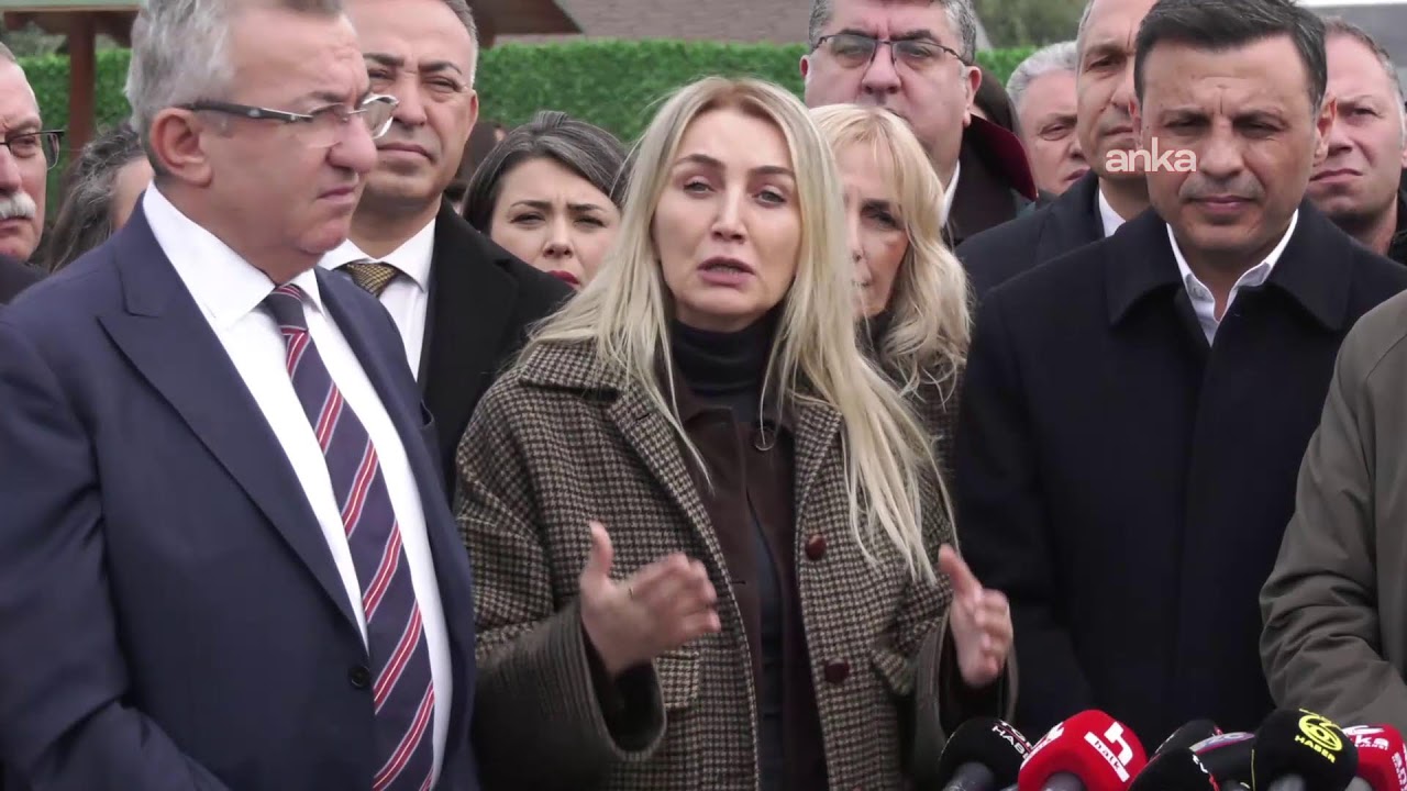 CHP Heyeti, Silivri'de İBB Davası duruşmasının ardından açıklama yapıyor #Canlı