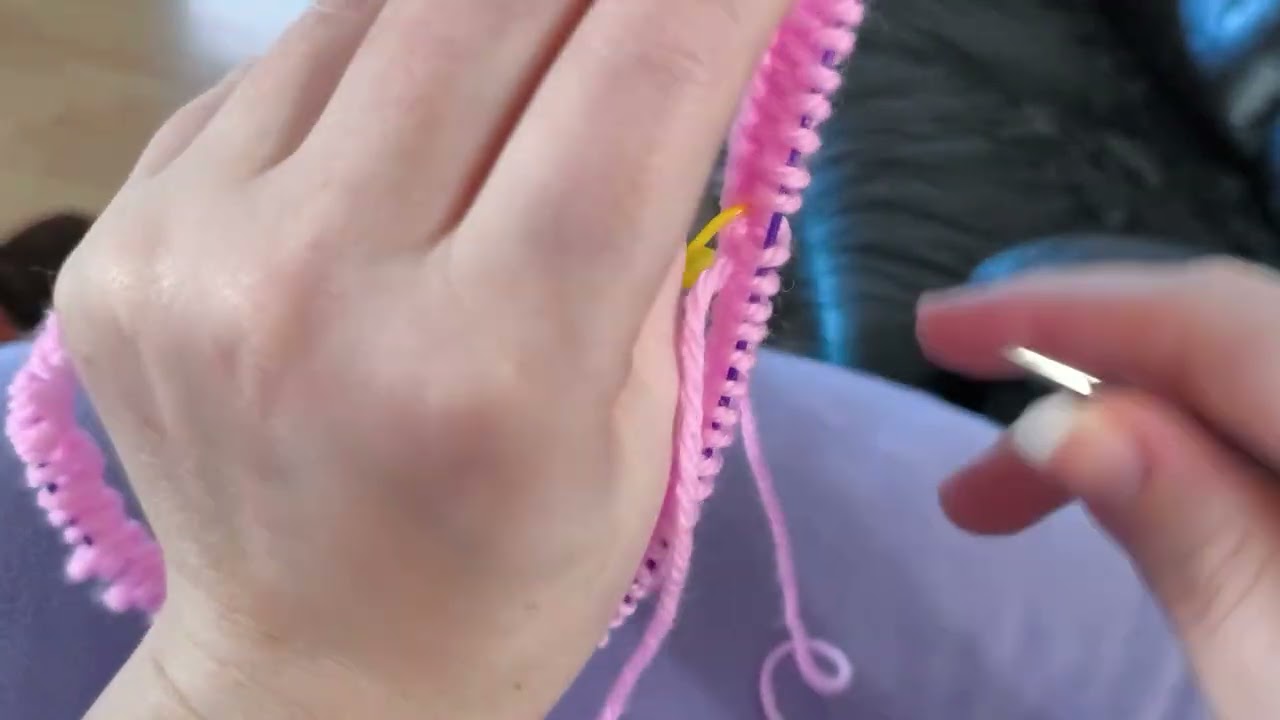 Relaxing knitting with me - pink muff shell - part 1 casting on