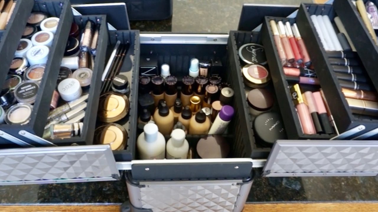 UPDATED! What's in My Freelance Makeup Kit 2017 | Ashley Landry