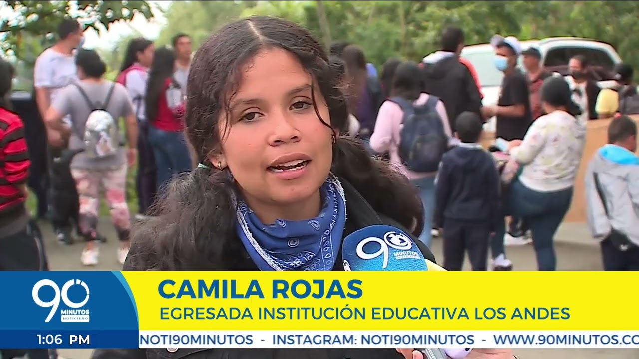 Padres de familia y los estudiantes de la institución educativa Los Andes  realizaron un plantón