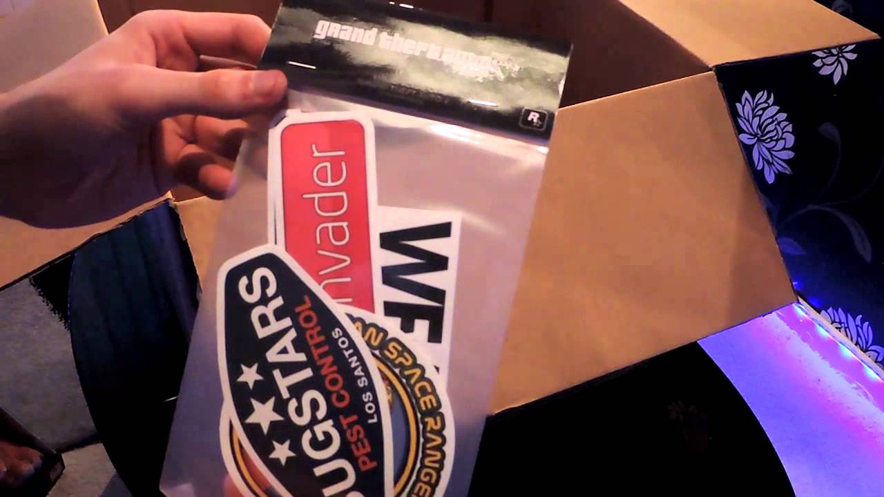 ASMR Unboxing GtaV Goodybag :) Soft Spoken