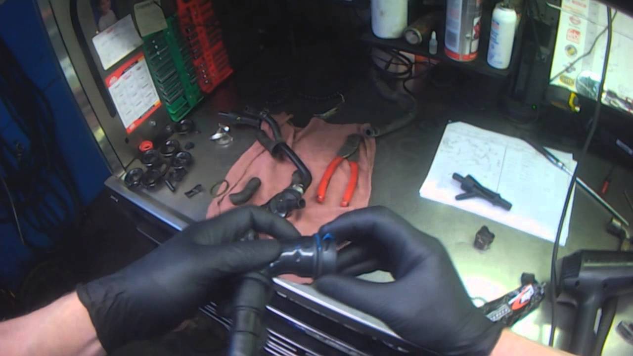 Audi B6: 1.8T AMB Assembling PCV components