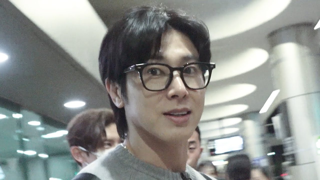 250429 김포공항 입국 유노윤호