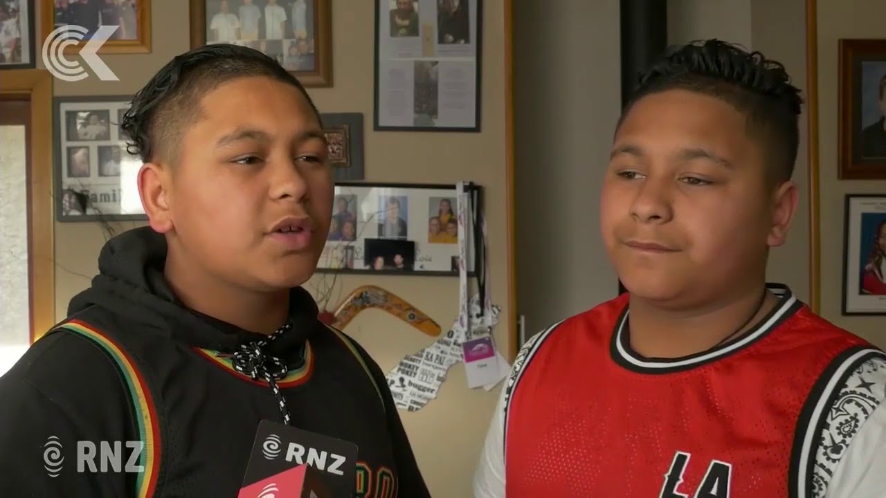 Teenage twins take stage against domestic violence