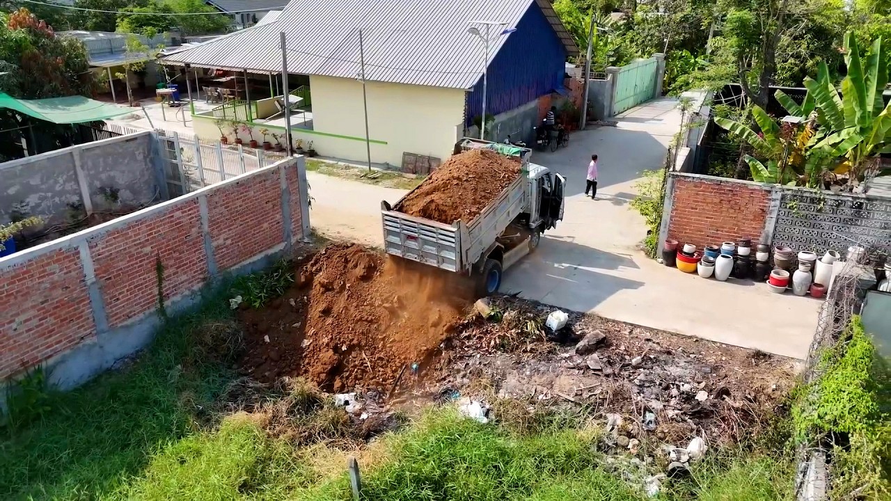 Starting Project Delete Trash And Filling Dirt Complete 100% By 5 T Truck And Dozer Komatsu